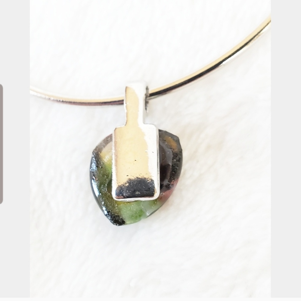 💚Bracelet with multicolored glass bead pendant💚 - Picture 4 of 6